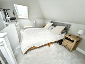 Photo 25- click for photo gallery
